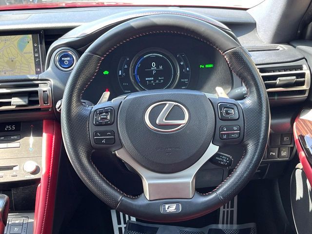 TOYOTA LEXUS RC300H 2019 Image 31