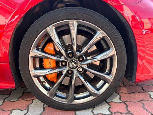 TOYOTA LEXUS RC300H 2019 Image 31