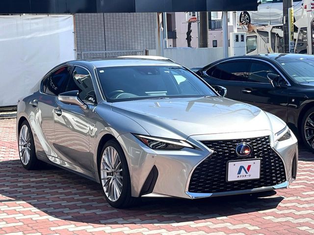 TOYOTA LEXUS IS300H 2021 Image 31