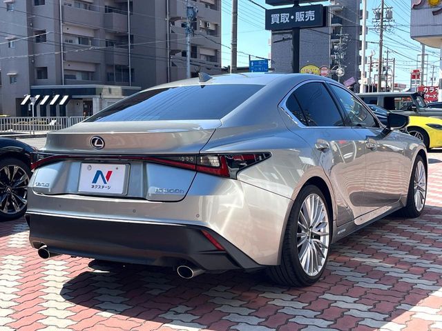 TOYOTA LEXUS IS300H 2021 Image 31