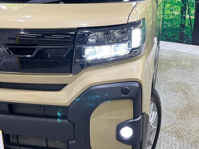 DAIHATSU TANTO FAN CROSS 4WD 2023 Image 31