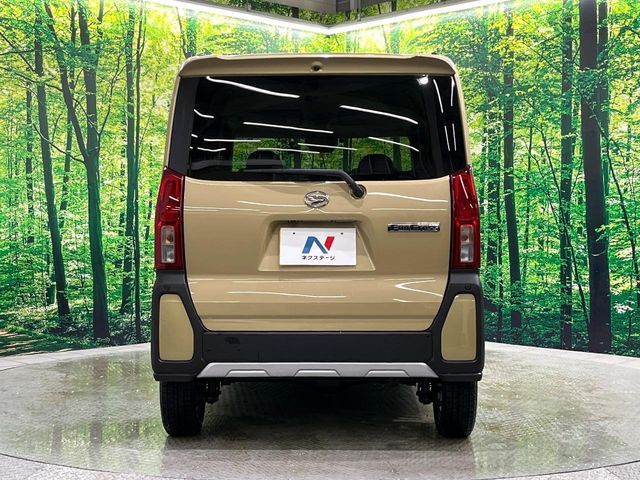 DAIHATSU TANTO FAN CROSS 4WD 2023 Image 31