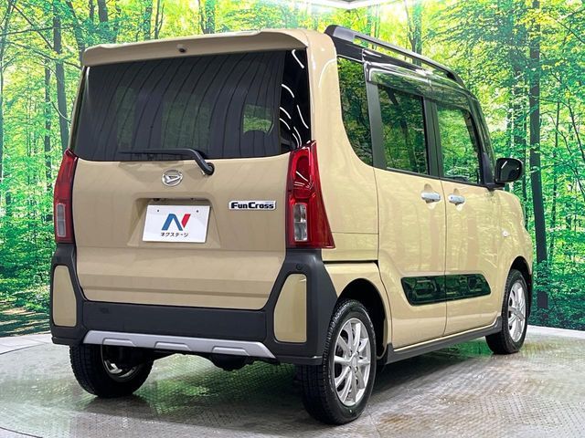 DAIHATSU TANTO FAN CROSS 4WD 2023 Image 31