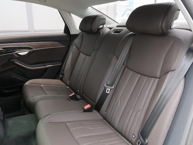 AUDI A8 2022 Image 31