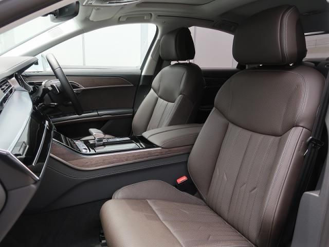 AUDI A8 2022 Image 31