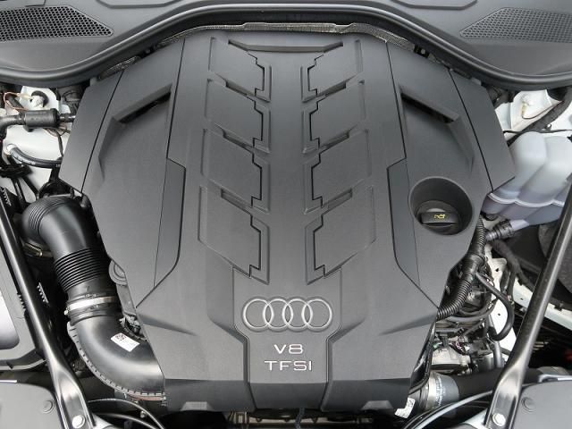 AUDI A8 2022 Image 31