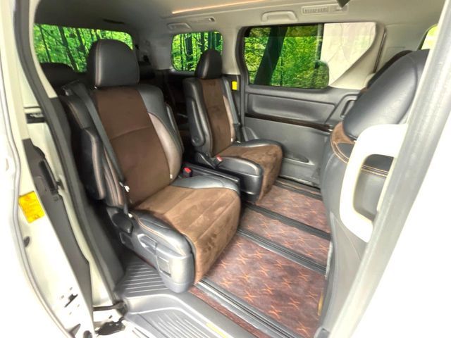 TOYOTA ALPHARD 2014 Image 31