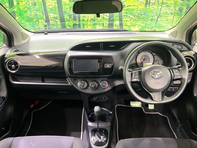 TOYOTA VITZ 2018 Image 31