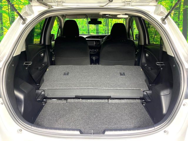 TOYOTA VITZ 2018 Image 31