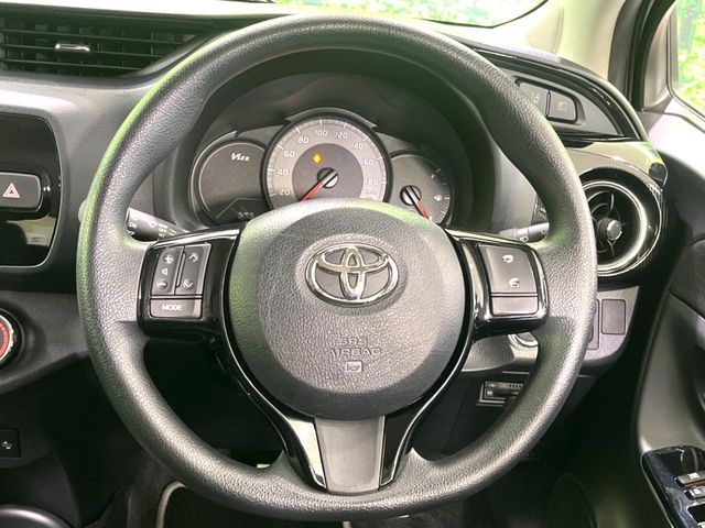 TOYOTA VITZ 2018 Image 31