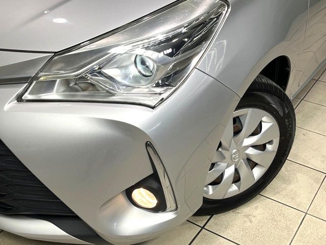 TOYOTA VITZ 2018 Image 31