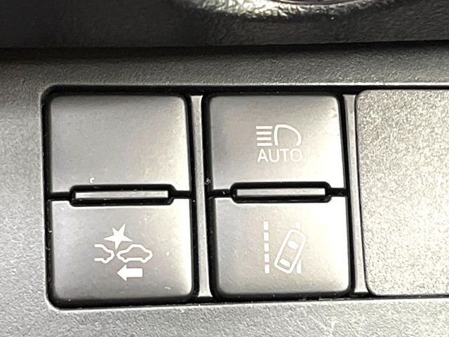 TOYOTA SIENTA HYBRID 2017 Image 31