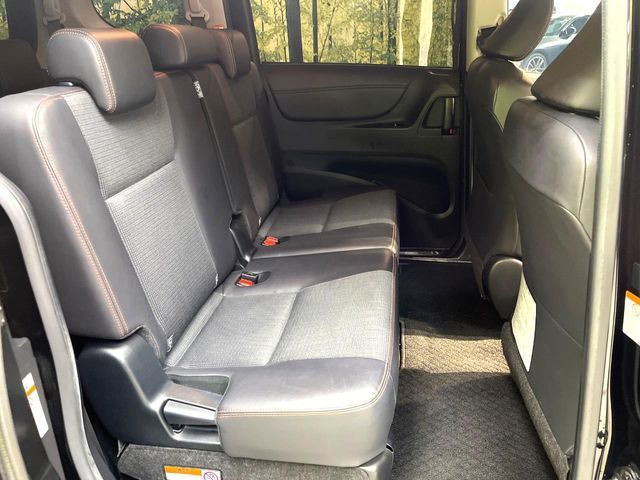 TOYOTA SIENTA HYBRID 2017 Image 31