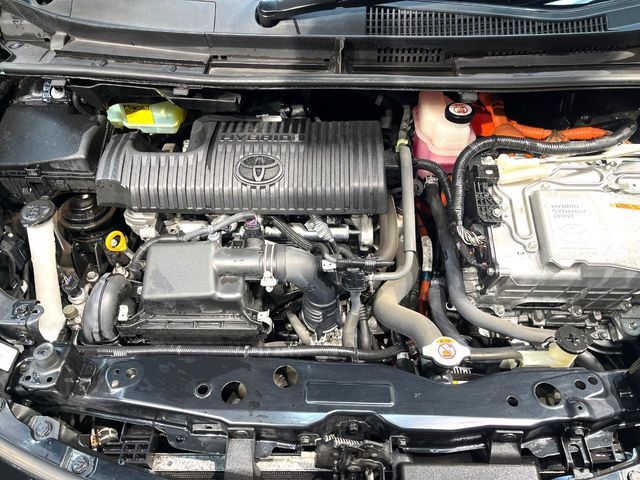 TOYOTA SIENTA HYBRID 2017 Image 31