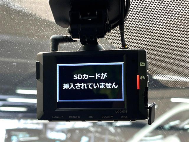 TOYOTA PRIUS PHV 2018 Image 31