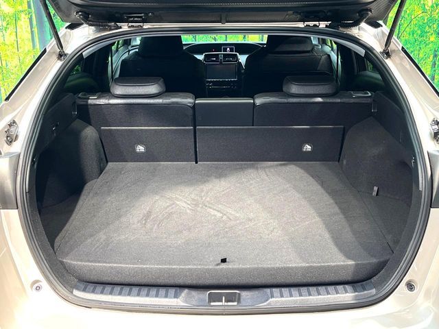 TOYOTA PRIUS PHV 2018 Image 31