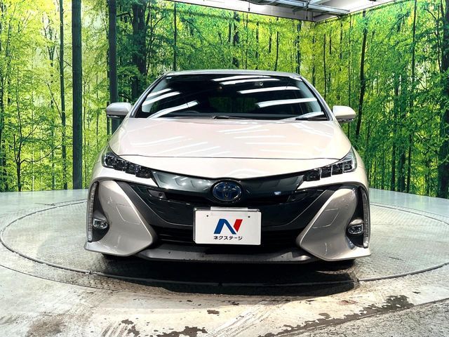 TOYOTA PRIUS PHV 2018 Image 31