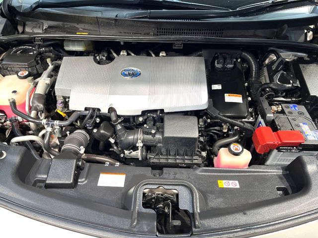 TOYOTA PRIUS PHV 2018 Image 31