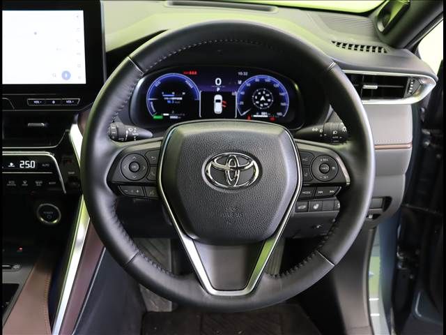 TOYOTA HARRIER HYBRID 2023 Image 31