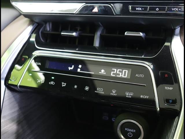 TOYOTA HARRIER HYBRID 2023 Image 31