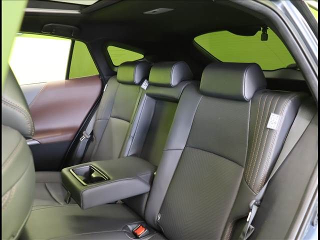 TOYOTA HARRIER HYBRID 2023 Image 31