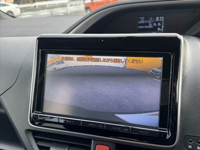 TOYOTA VOXY 2015 Image 31