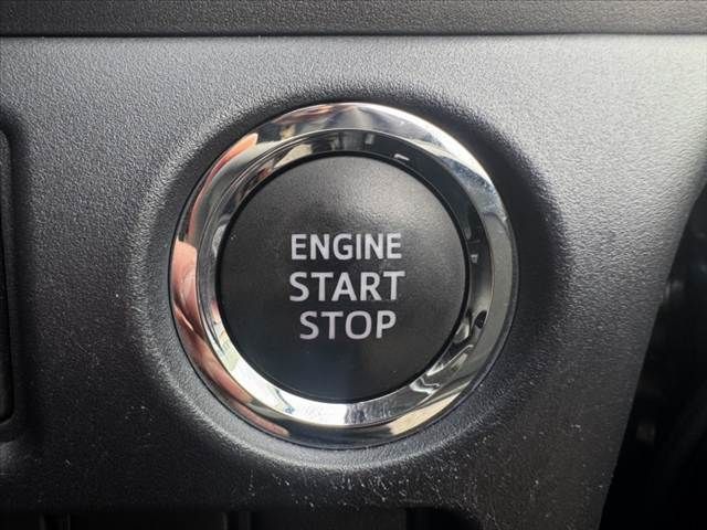 TOYOTA VOXY 2015 Image 31