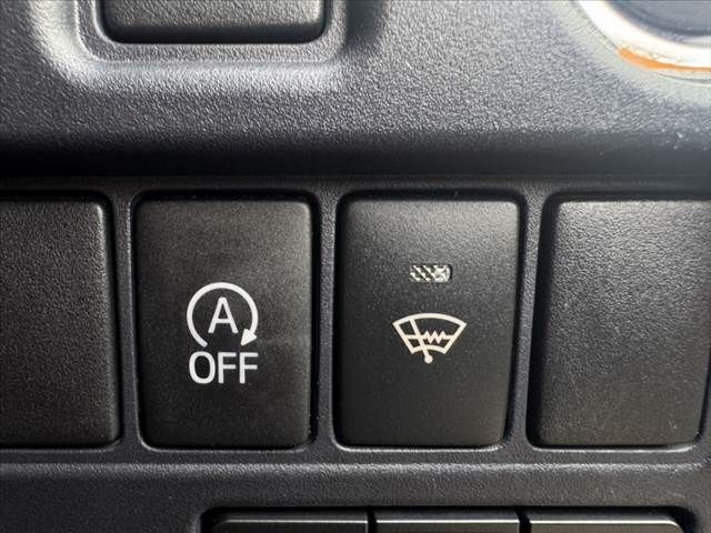 TOYOTA VOXY 2015 Image 31