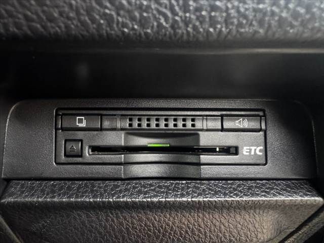 TOYOTA VOXY 2015 Image 31