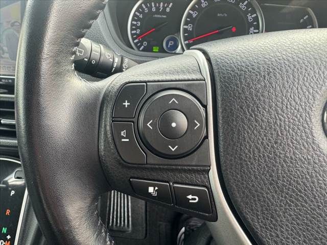 TOYOTA VOXY 2015 Image 31