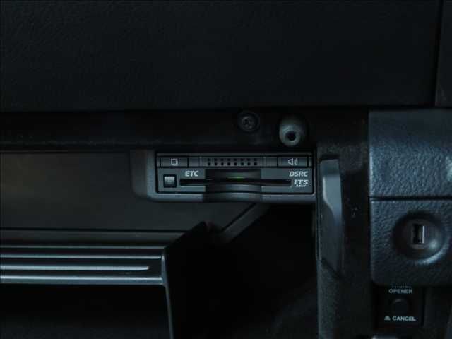 TOYOTA LEXUS IS300H 2013 Image 31