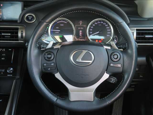 TOYOTA LEXUS IS300H 2013 Image 31