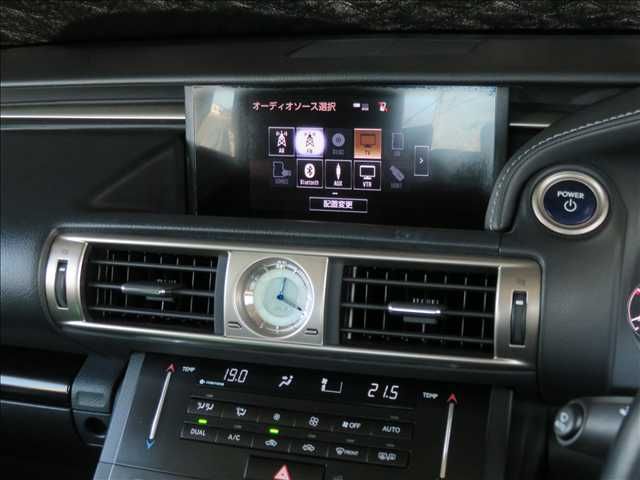 TOYOTA LEXUS IS300H 2013 Image 31