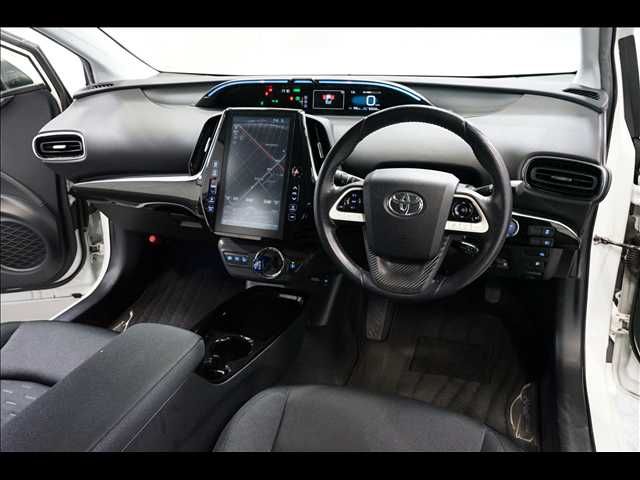 TOYOTA PRIUS PHV 2017 Image 31