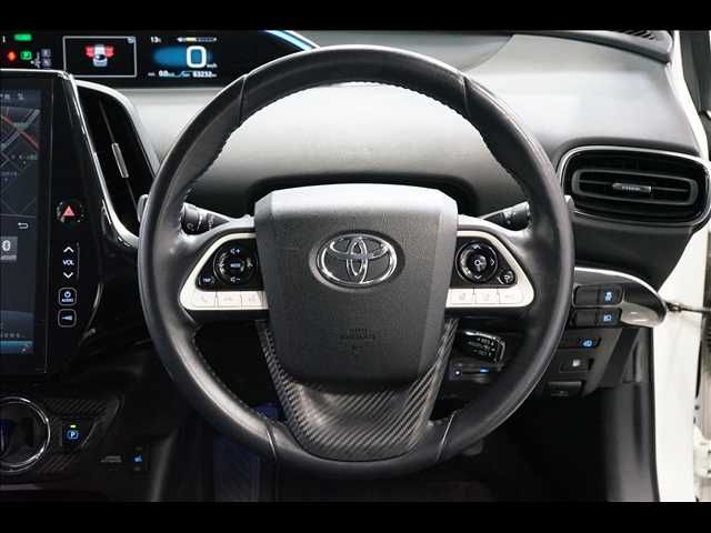 TOYOTA PRIUS PHV 2017 Image 31