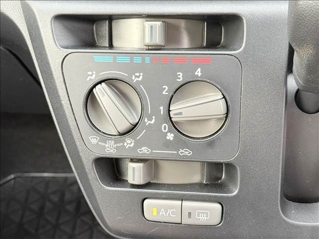 DAIHATSU MIRA E:S 2017 Image 31