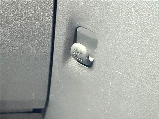 DAIHATSU MIRA E:S 2017 Image 31