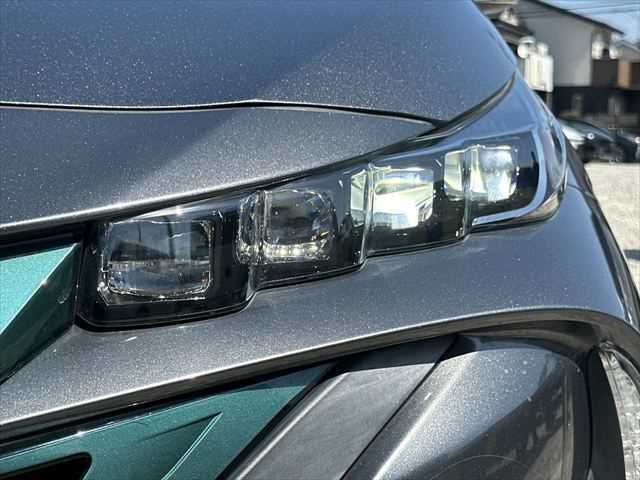 TOYOTA PRIUS PHV 2017 Image 31