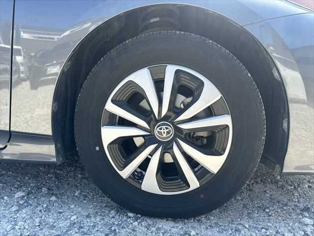 TOYOTA PRIUS PHV 2017 Image 31