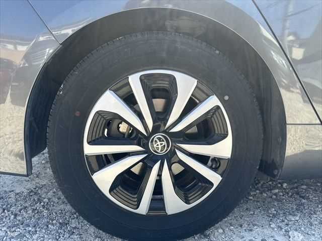 TOYOTA PRIUS PHV 2017 Image 31