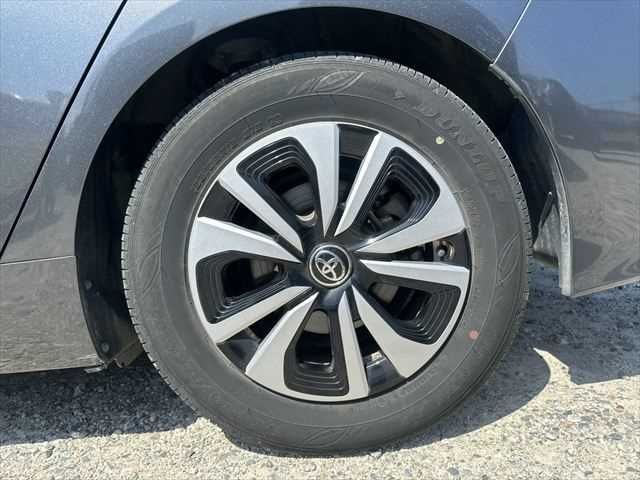 TOYOTA PRIUS PHV 2017 Image 31