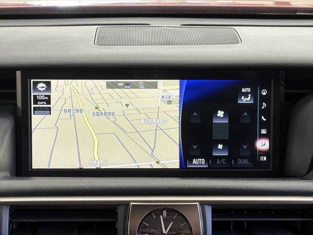 TOYOTA LEXUS IS300 2018 Image 31