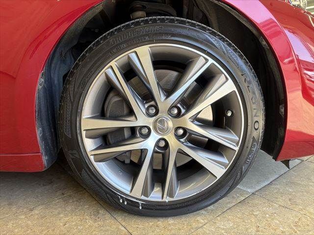 TOYOTA LEXUS IS300 2018 Image 31