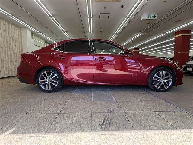 TOYOTA LEXUS IS300 2018 Image 31
