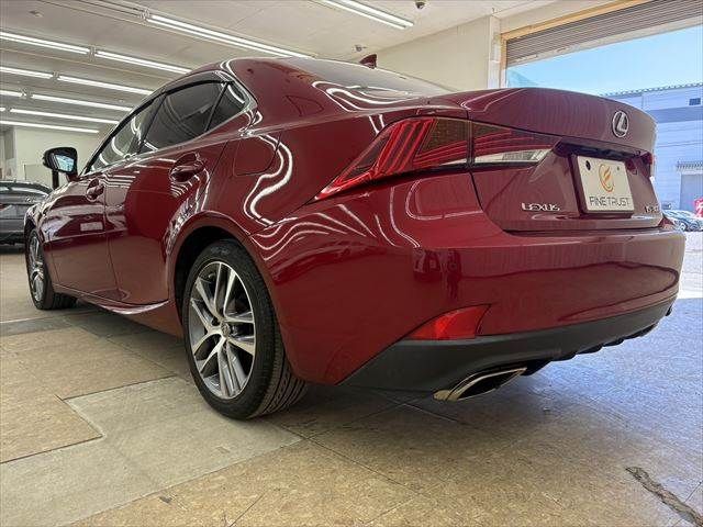 TOYOTA LEXUS IS300 2018 Image 31
