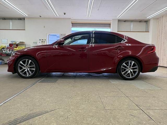 TOYOTA LEXUS IS300 2018 Image 31