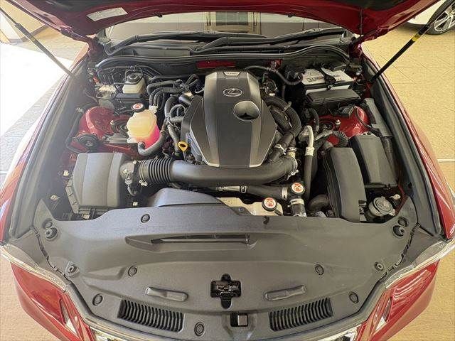 TOYOTA LEXUS IS300 2018 Image 31