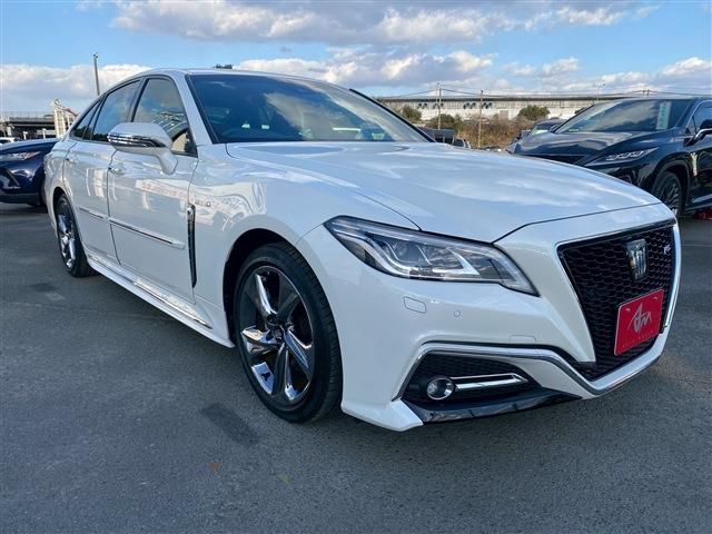 TOYOTA CROWN SEDAN HYBRID 2019 Image 31