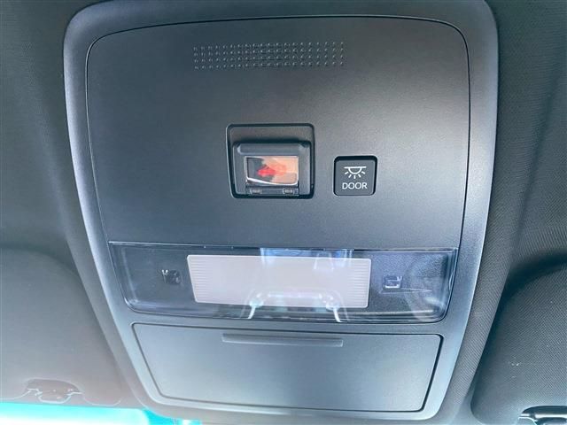 TOYOTA CROWN SEDAN HYBRID 2019 Image 31