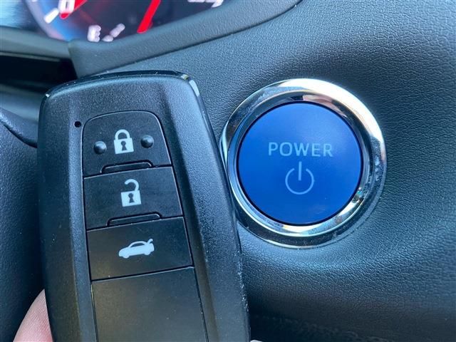 TOYOTA CROWN SEDAN HYBRID 2019 Image 31